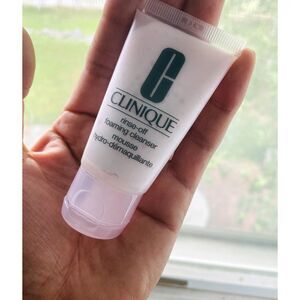Clinique Clean Rinse-Off Foaming Face Cleanser